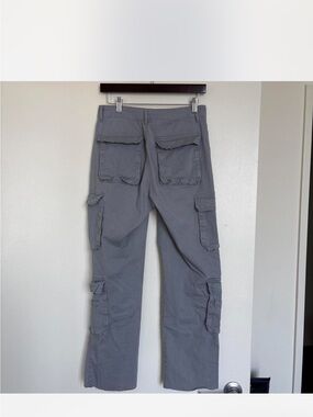 Men's Gray Cargo Pants with Multi-Pocket Utility Design
